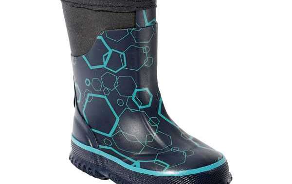 Learn How to Make Safety Rubber Boots Wider